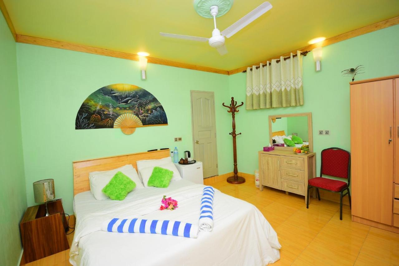 Olhumathi View Inn Ukulhas Island Ngoại thất bức ảnh