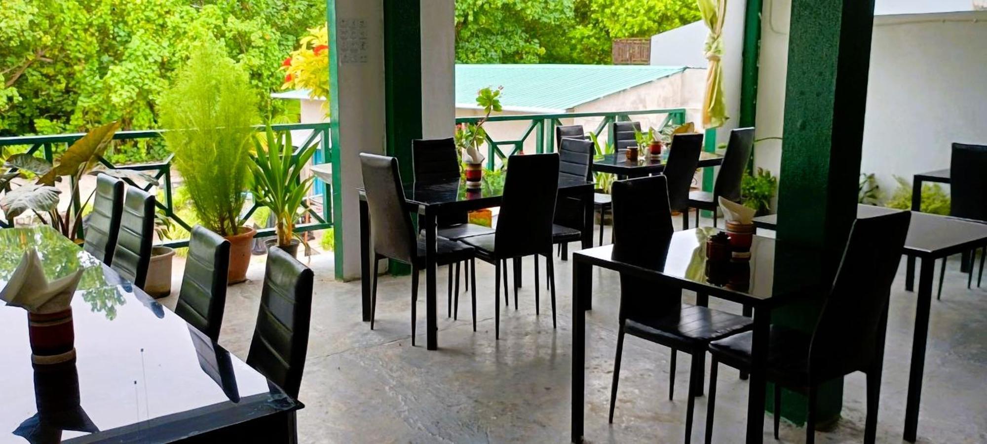 Olhumathi View Inn Ukulhas Island Ngoại thất bức ảnh