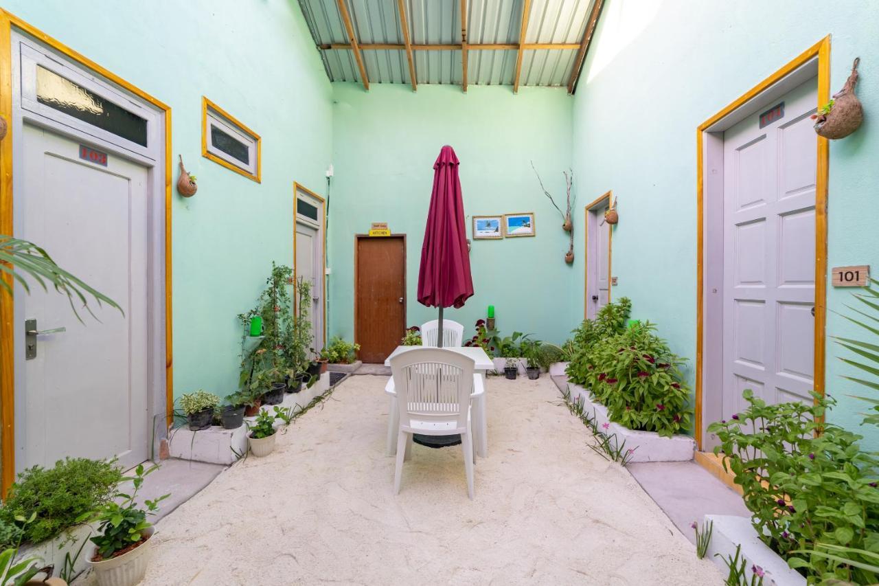Olhumathi View Inn Ukulhas Island Ngoại thất bức ảnh